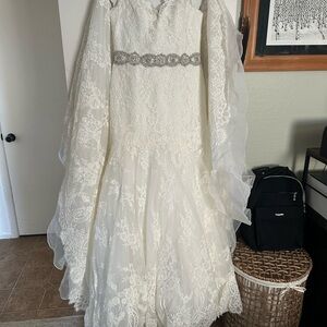 Ivory Allure Bridal Gown